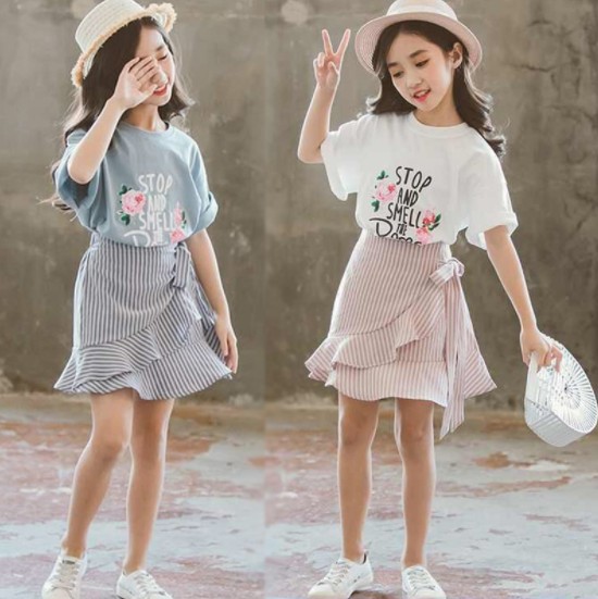2019夏服新作韓国子供服　女の子  花柄　上下セット