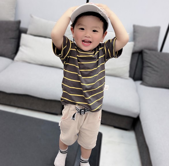 2020夏服新作韓国子供服　男の子　ボーダー柄　上下セット