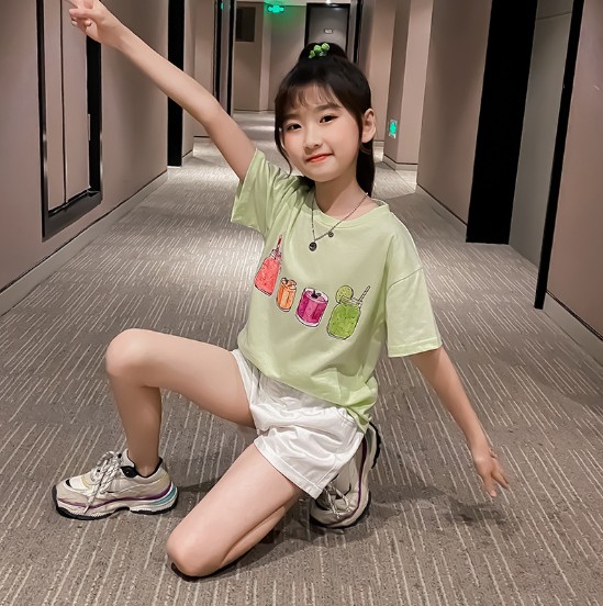 2020夏服新作韓国子供服　女の子　かわいい　半袖ｔシャツ