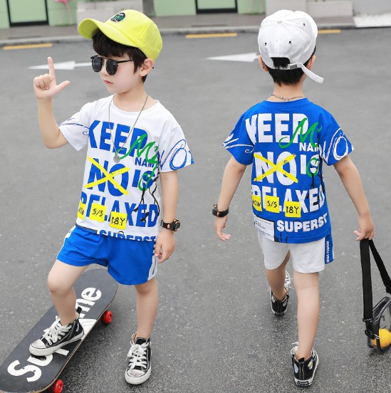 2020夏服新作韓国子供服　男の子　英字ロゴ　上下セット 