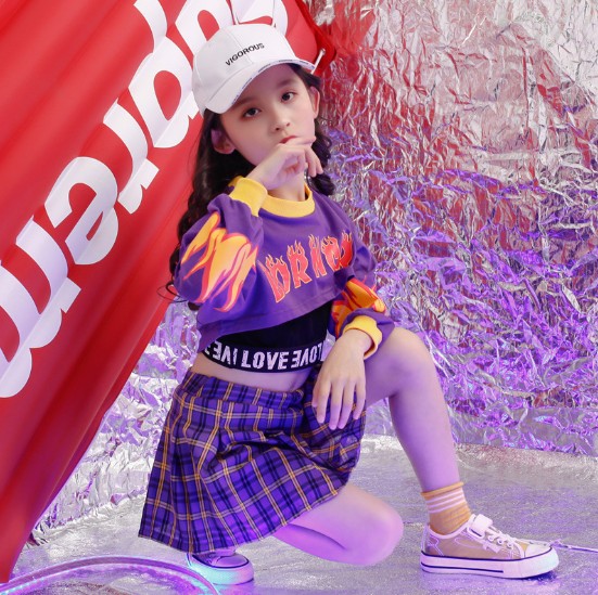 2021春服新作韓国子供服　女の子　英字ロゴ　トップス