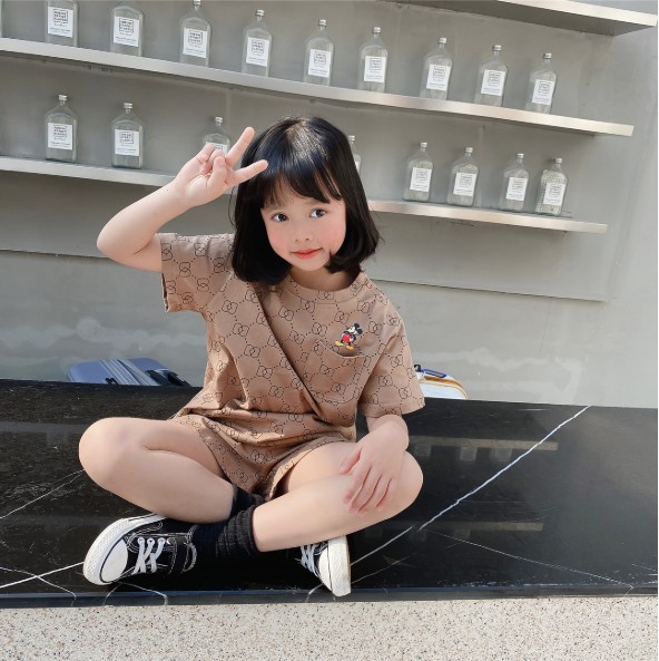 2021夏服新作韓国子供服　男女兼用  かわいい　上下セット