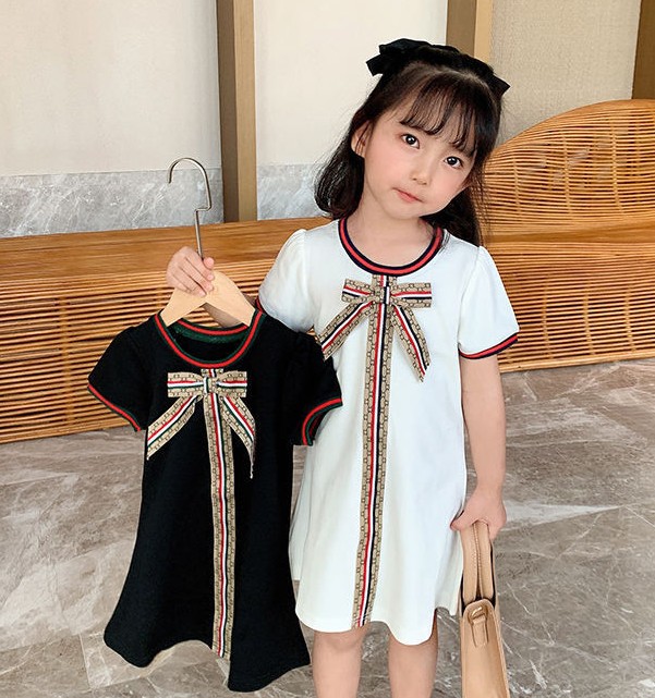 2021夏服新作韓国子供服　女の子　人気柄　ワンピース