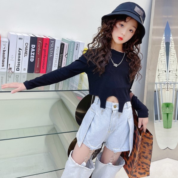 2022春服新作韓国子供服　女の子　2色　長袖ｔシャツ