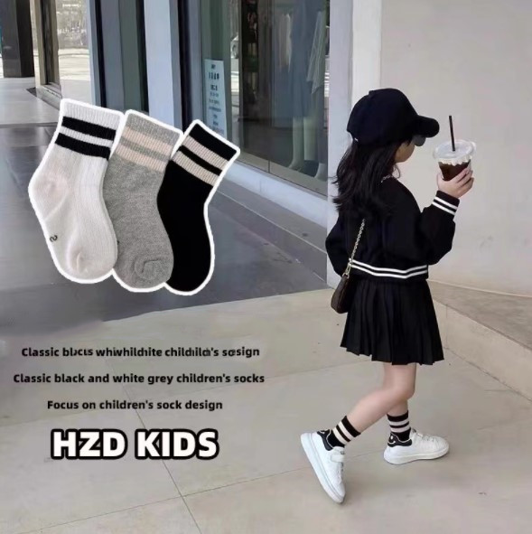 2022夏服新作韓国子供服　3足セット　ボーダー　ソックス