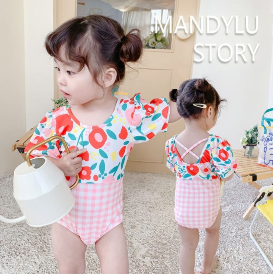 2022夏服新作韓国子供服　女の子　花柄　水着