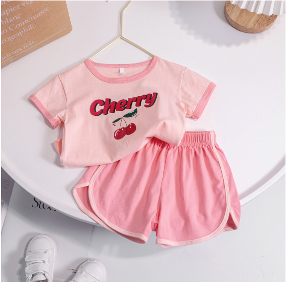 2023夏服新作韓国子供服　女の子　Cherry柄上下セット