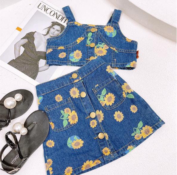 2023夏服新作韓国子供服　女の子　花柄　上下セット