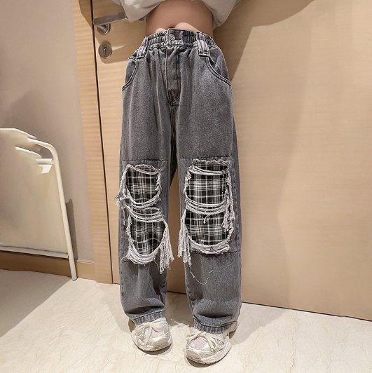 2023秋服新作韓国子供服　女の子　デニムパンツ