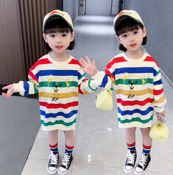 2023秋服新作韓国子供服　女の子　rainbow　ワンピース