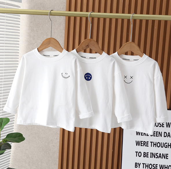 2023秋服新作韓国子供服  男女兼用  Smile柄　長袖Ｔシャツ