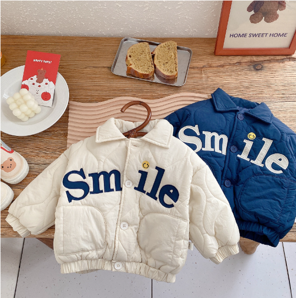 2023冬服新作韓国子供服　0－5歳　Smile柄アウター