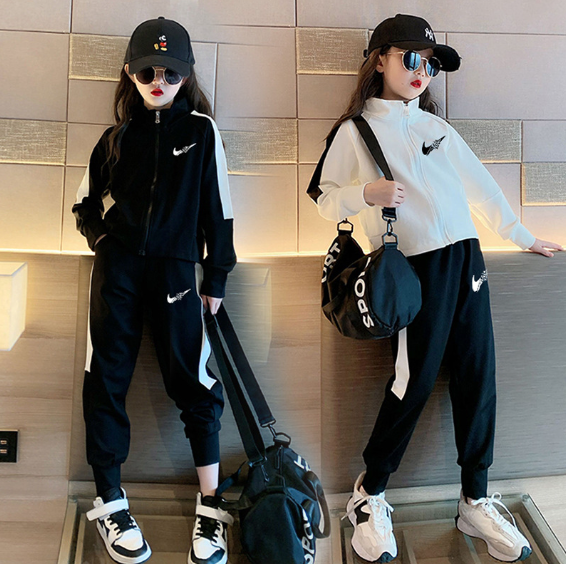 2024春服新作韓国子供服　女の子　人気柄　上下セット