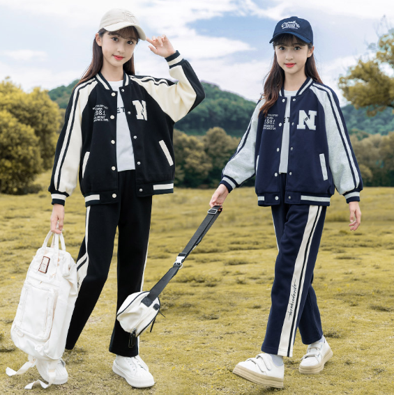 2024春服新作韓国子供服　女の子　N柄上下セット