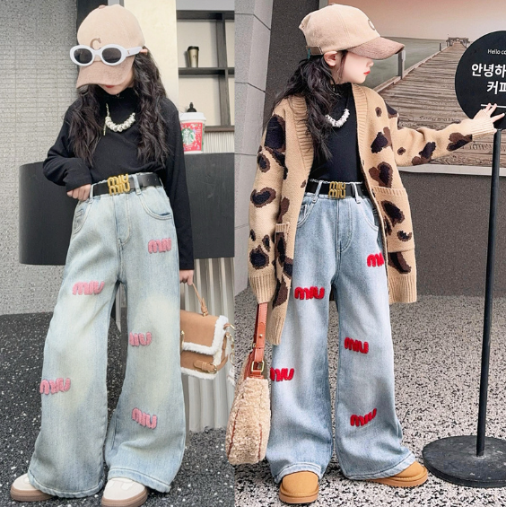 2024春服新作韓国子供服　英字ロゴ　デニムパンツ　ベルト付き