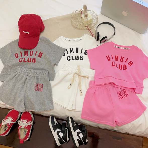 2024夏服新作韓国子供服　女の子　英字ロゴ　上下セット
