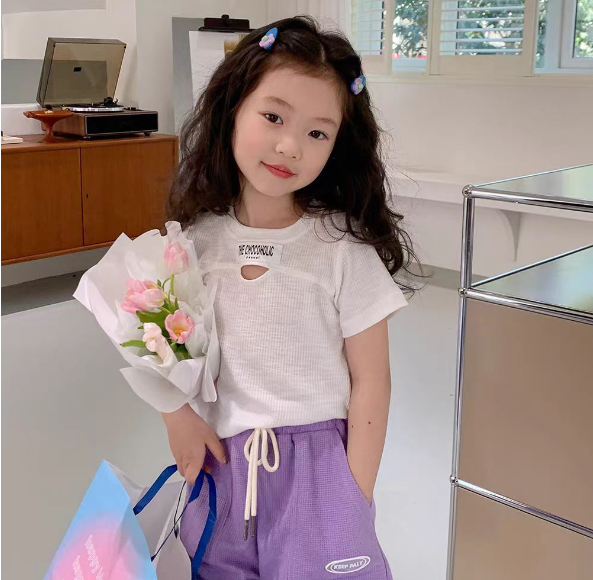 2024夏服新作韓国子供服　女の子  4色半袖Ｔシャツ
