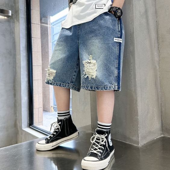 2024夏服新作韓国子供服　男の子　5分丈　デニムパンツ