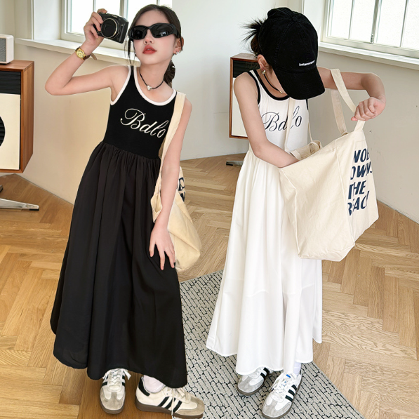 2024夏服新作韓国子供服　女の子　Bdlo柄　ワンピース