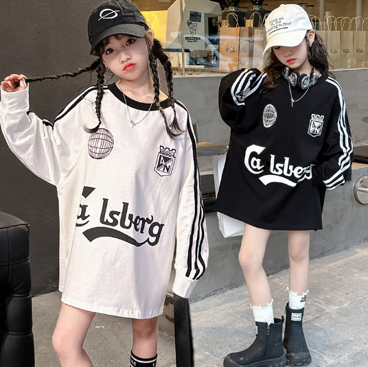 2024秋服新作韓国子供服  英字ロゴ　ロングｔシャツ　トップス