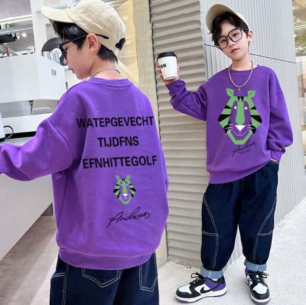 2024秋服新作韓国子供服　男の子　英字ロゴ　トップス