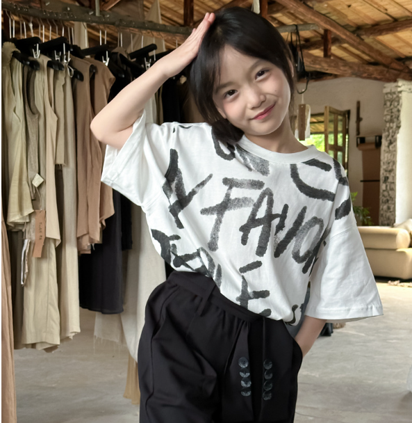 2025夏服新作韓国子供服　英字ロゴ　半袖ｔシャツ