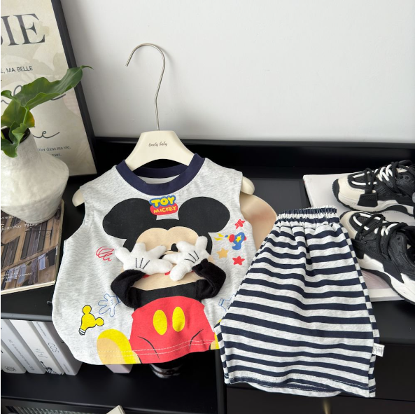 2025夏服新作韓国子供服　ミキー柄　上下セット