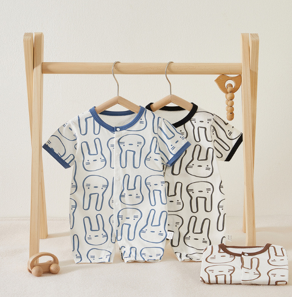 2025夏服新作ベビー服　うさぎ柄　ロンパース