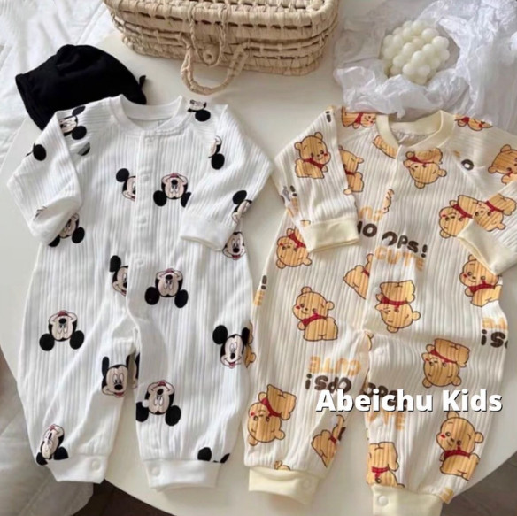 2025秋服新作ベビー服　人気柄　ロンパース