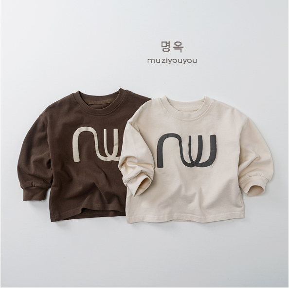 2025秋服新作韓国子供服　人気ｔシャツ　トップス