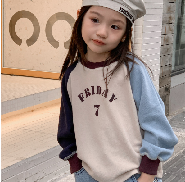 2025秋服新作韓国子供服　英字ロゴ　トップス