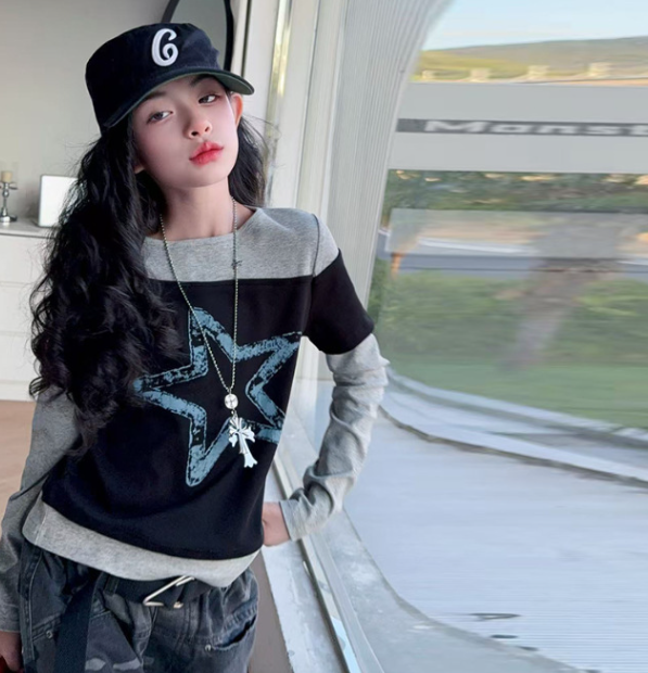 2025秋服新作韓国子供服　星柄　トップス