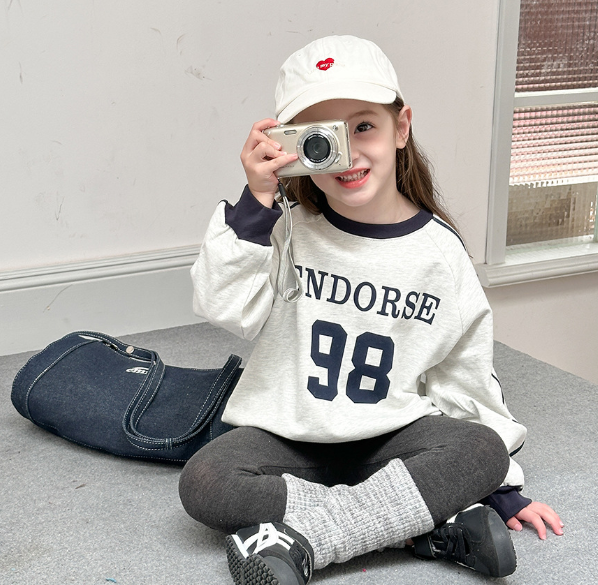 2025秋服新作韓国子供服　女の子　トレーナー