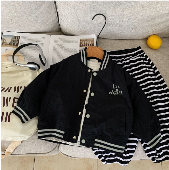 2025秋服新作韓国子供服　英字ロゴ　ジャケット