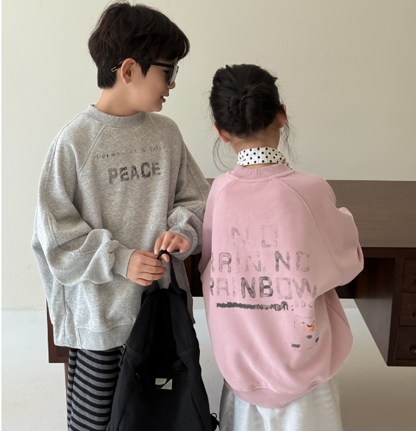 2025秋服新作韓国子供服　PEACE柄　トレーナー
