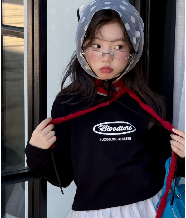 2025秋服新作韓国子供服　女の子　英字ロゴ　長袖ｔシャツ