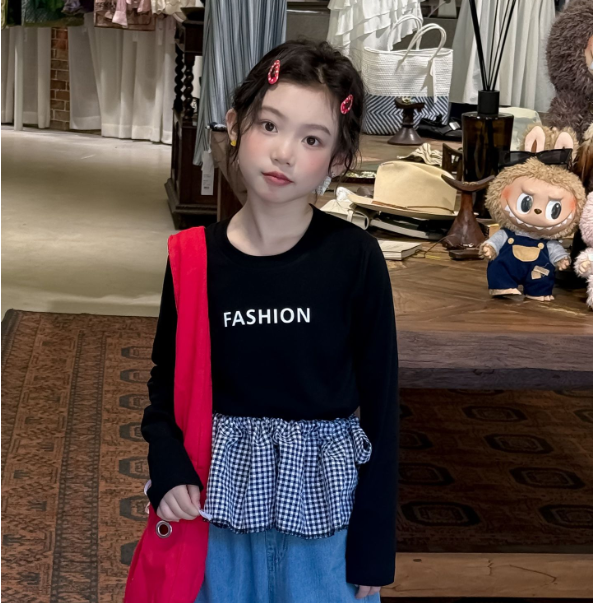 2025秋服新作韓国子供服　FASHION柄　長袖ｔシャツ