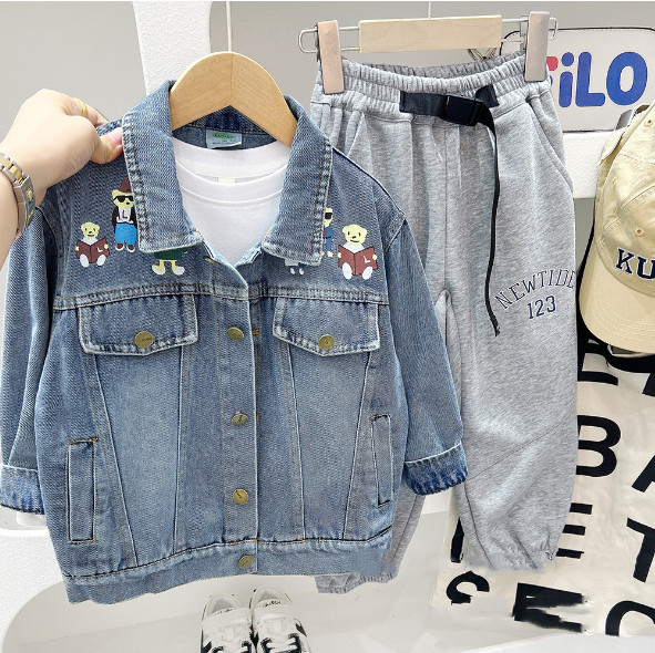 2025秋服新作韓国子供服　くまちゃん柄　デニムジャケット