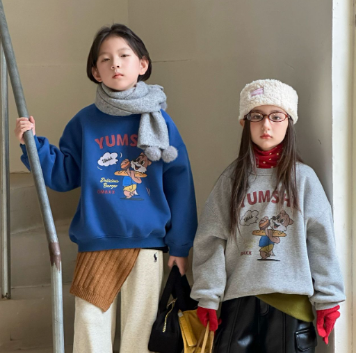 2025冬服新作韓国子供服　英字ロゴ　トレーナー