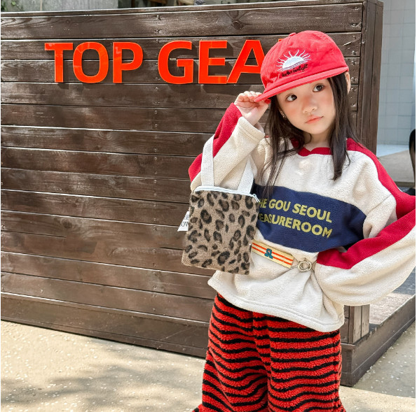 2025冬服新作韓国子供服　厚手トレーナー