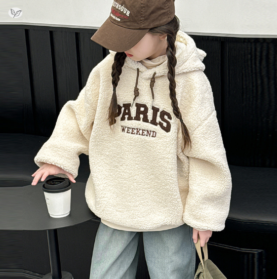 2025冬服新作韓国子供服　PARIS柄　パーカー