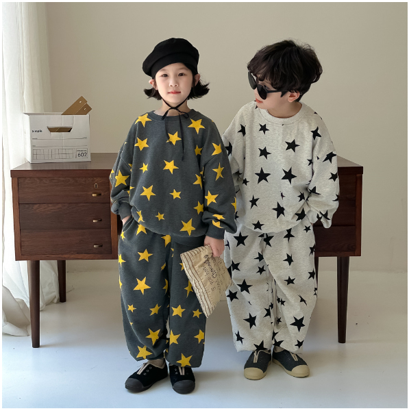 2026春服新作韓国子供服  星柄　上下セット