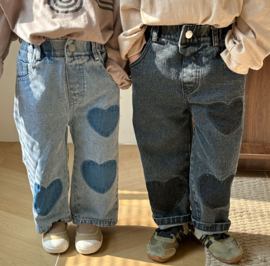 2026春服新作韓国子供服　ハート柄　デニムパンツ